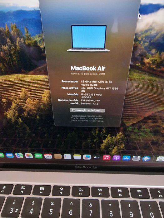 MacBook AIR 2019 16gb