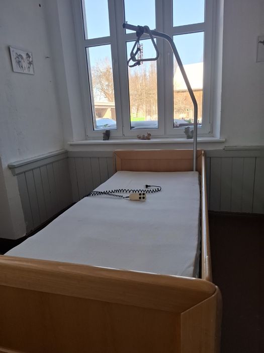 Sprzedam łóżko  rehabilitacyjne