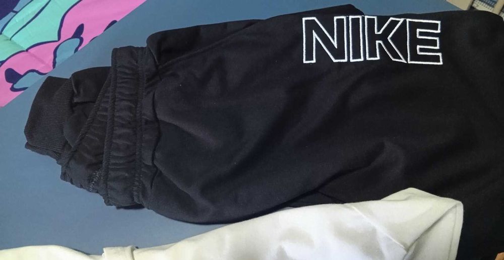 [NOVO] Fato de Treino Nike Tamanho L