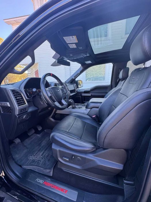 Ford F-150 Raptor      2018