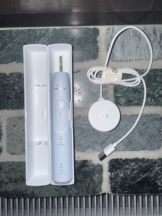 Philips Sonicare 6100 електрична зубна щітка