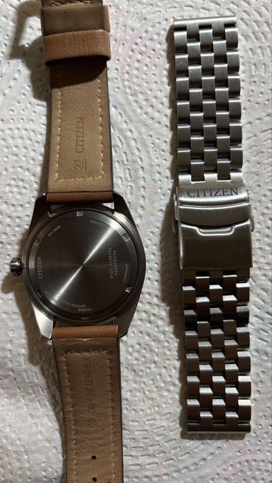 Relógio CITIZEN Eco Drive em titânio. Excelente.