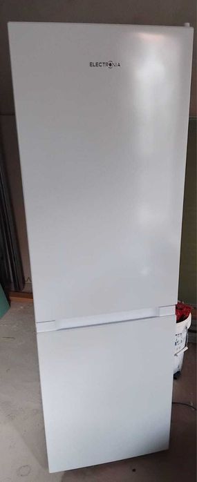 Frigorífico Eletronia como novo