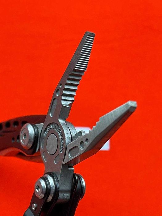 Мультитул Leatherman Skeletool SX 0.3350