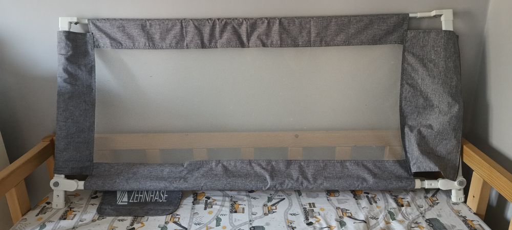 Barierka ochronna do łóżka