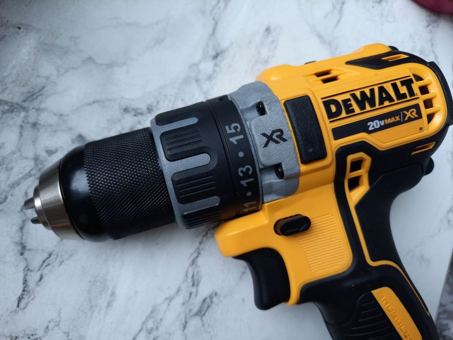 Продам б/у шуруповерт Dewalt 791 і акумулятор DCB230 3Ah: 5 300 грн ...