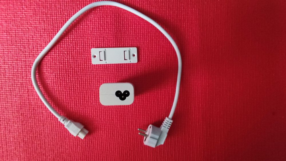 Адаптер живлення Gigabit AC/DC/PoE або GP-V480-032G.