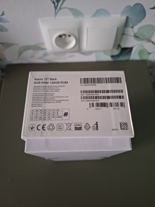 Xiaomi 12T Black 8 GB RAM 128 gb ROM
8GB RAM 128GB