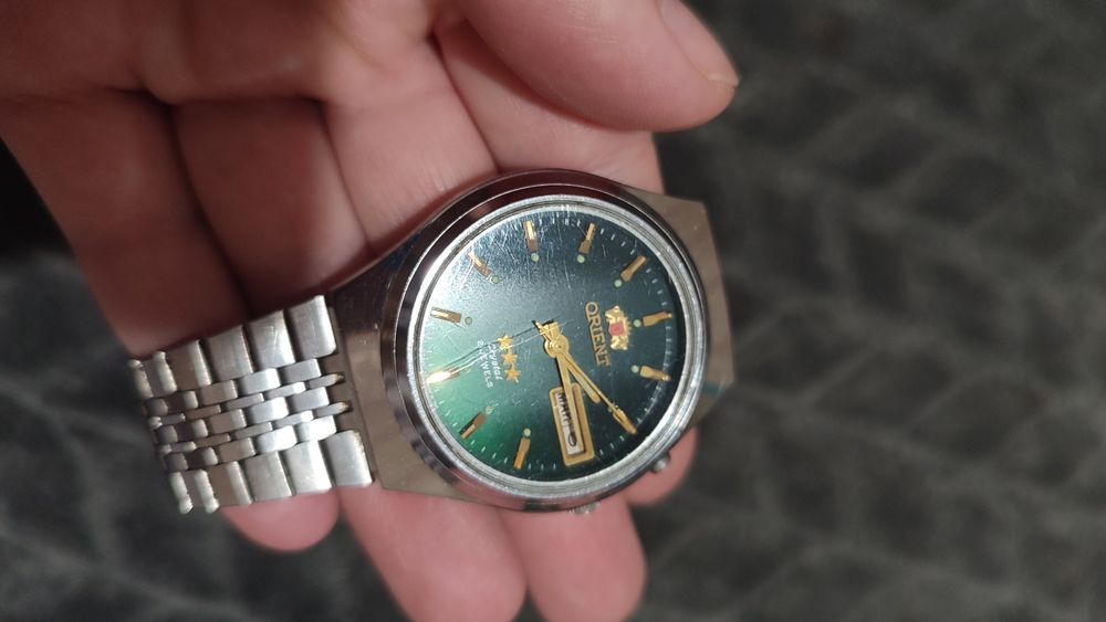 Годинник механічний з автопідводом Orient