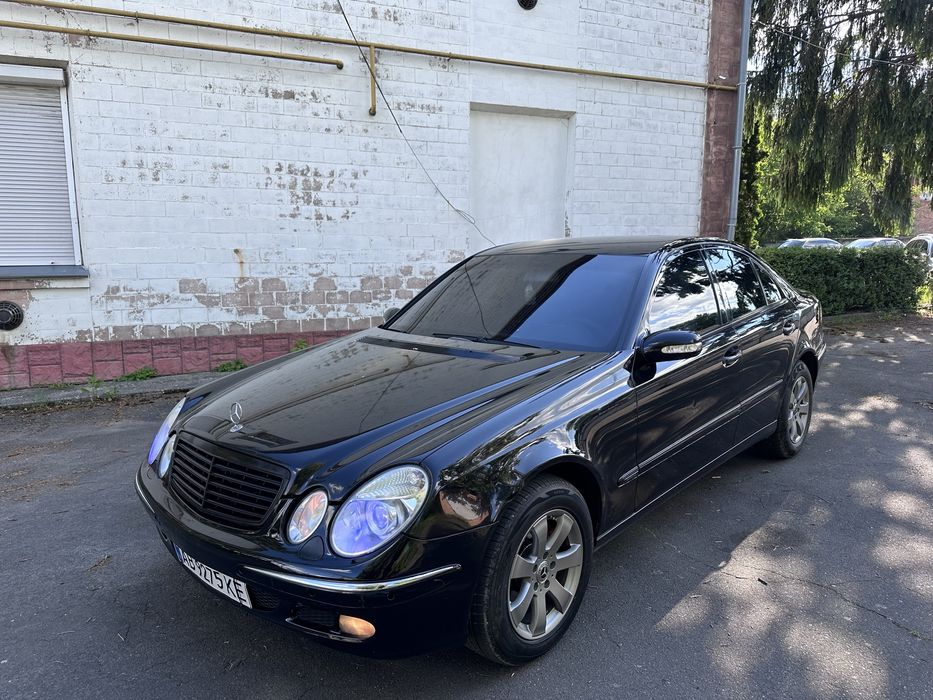 Mercedes-Benz W211 3.2