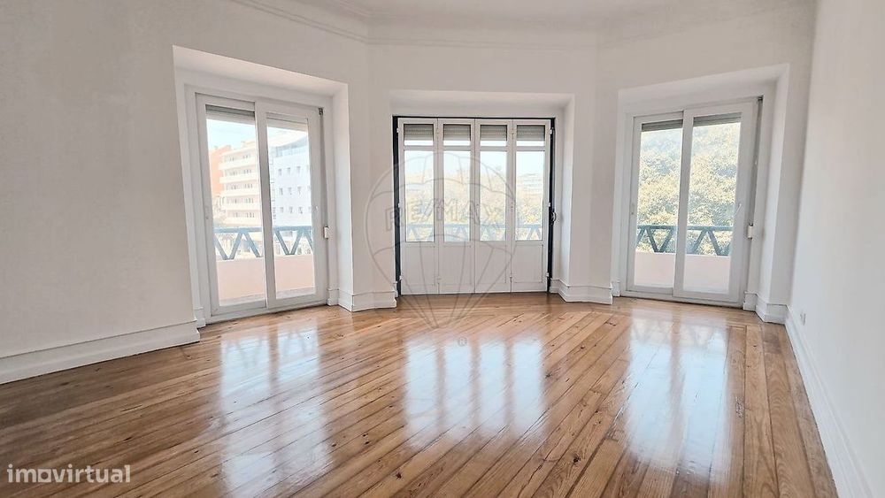 Apartamento T3 para arrendamento