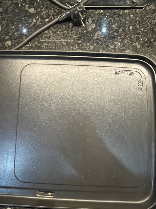 Grelhador Tefal com zona booster