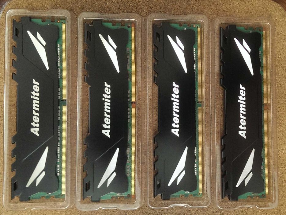 Серверная память DDR4 ECC 4Gb x 4шт (комплект на 16Gb)