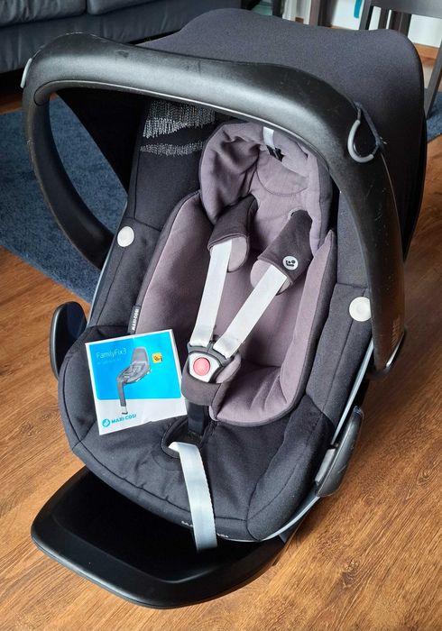 Fotelik nosidło Maxi Cosi z bazą Family Fix 3