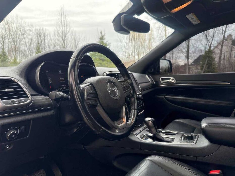 Jeep Grand Cherokee      2020