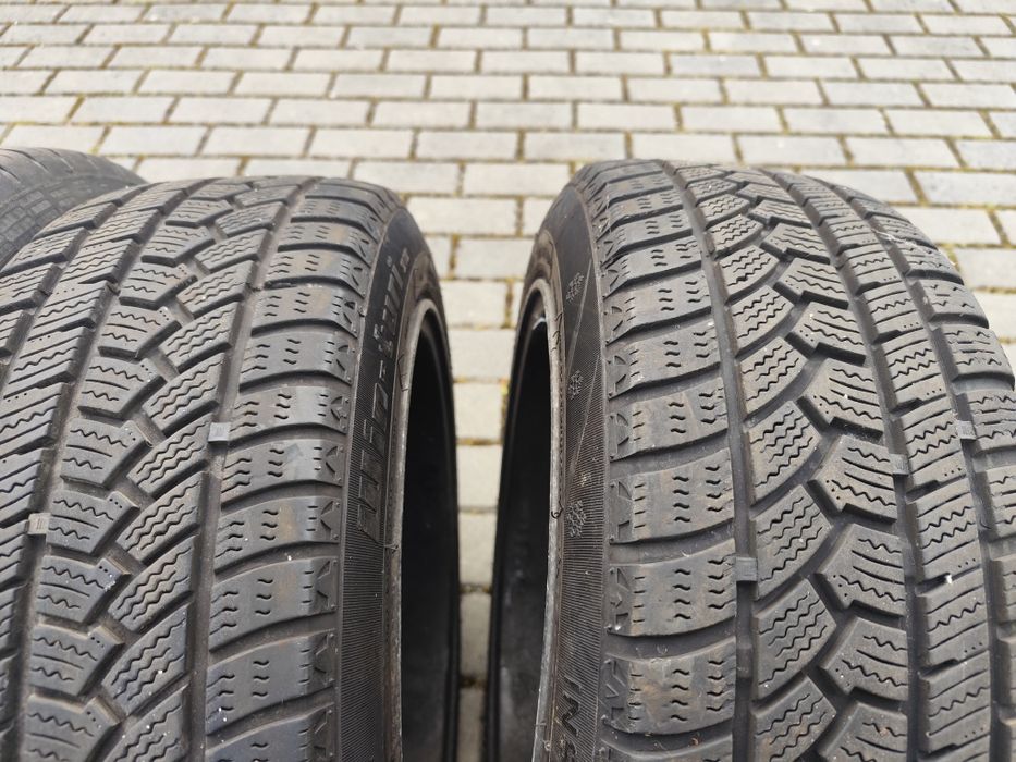 Jantes 15 c/ pneus 185/55 R15.