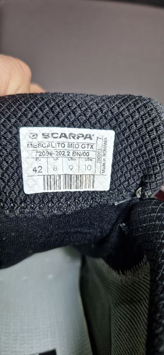 Scarpa 42.          .