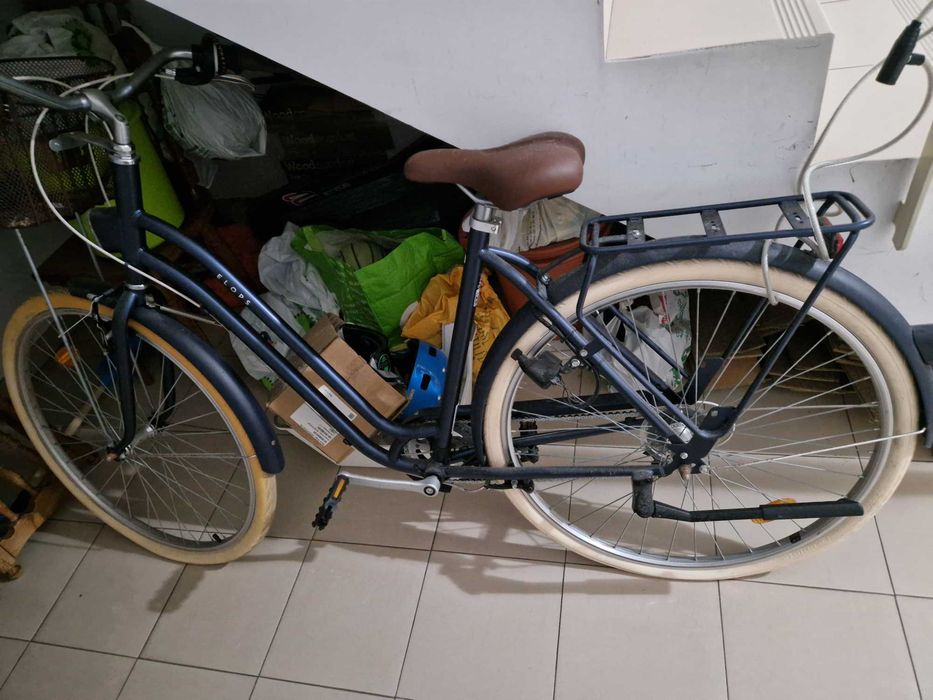 Bicicleta azul como nova de mulhet