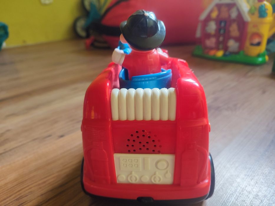 Zabawka wóz strażacki na baterie