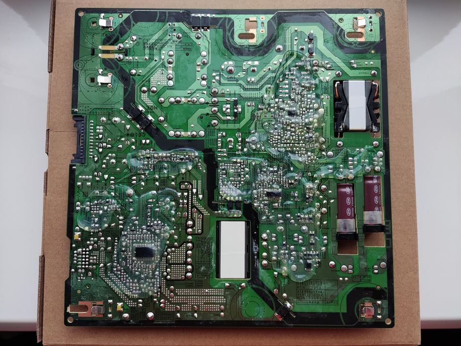 Продам телевізор по запчастинах SAMSUNG UE49NU7120U