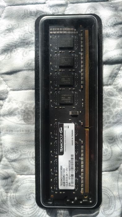 Планка памяти DDR3 4GB 1333MHz