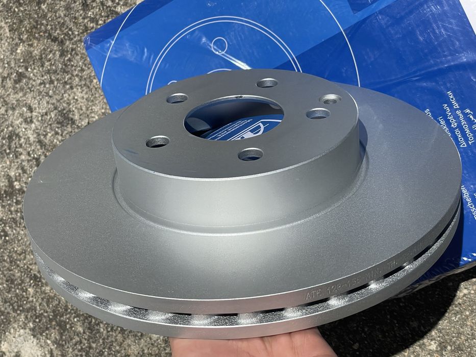 Discos NOVOS de travão Mercedes w204 - Classe C