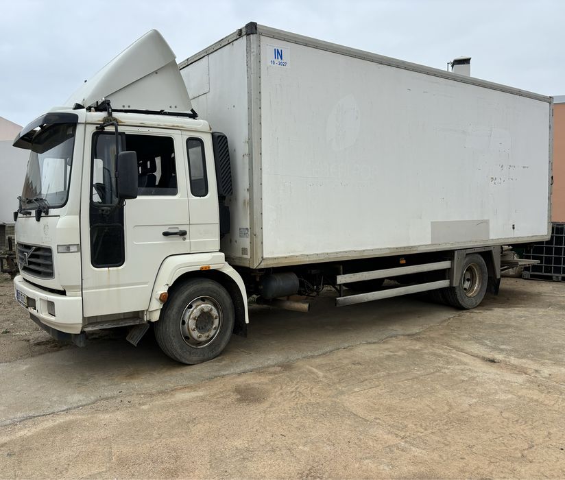 Volvo FL6 180  Bom Estado