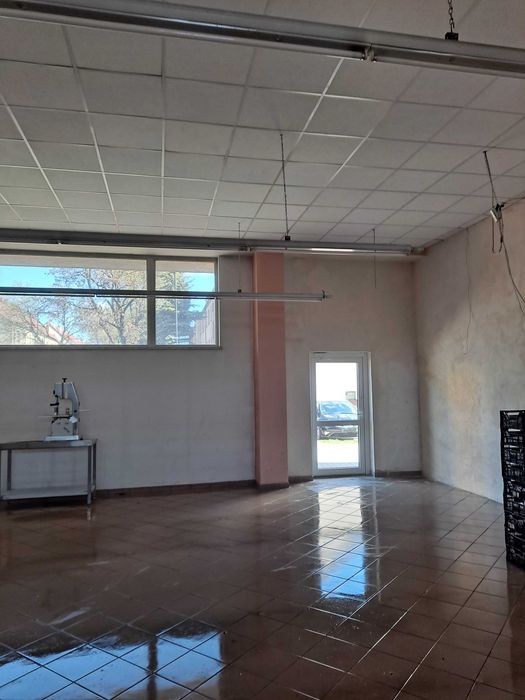 do wynajęcia lokal handlowo usługowy