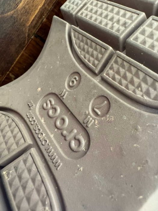 Sandały CROCS W9 nowe Mega Crush