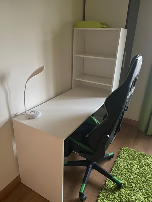 Quarto Juvenil Completo – Cama Dupla, Secretária, Cadeira e Arrumação
