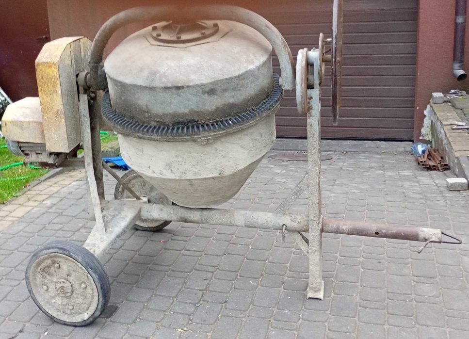 Betoniarka 250 L
