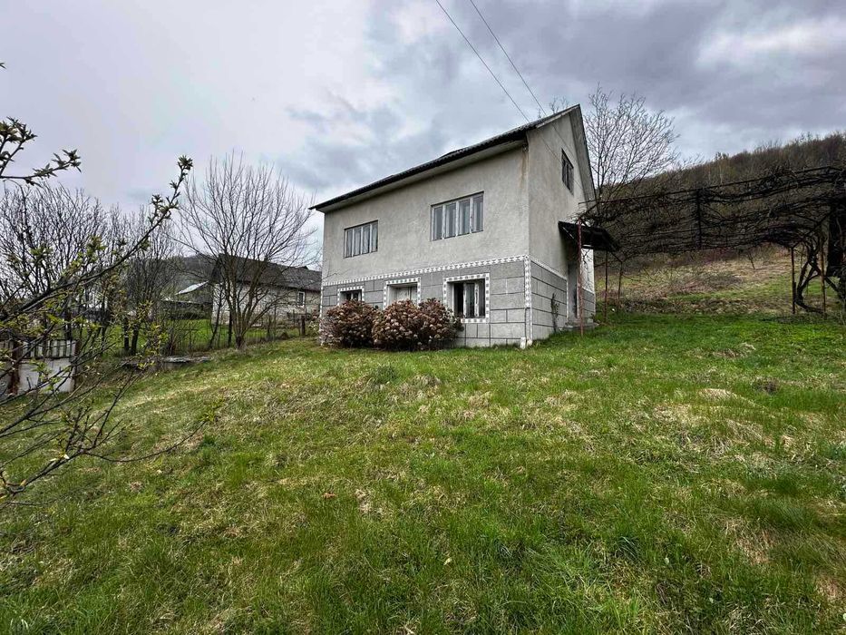 Продається будинок в с. Крива