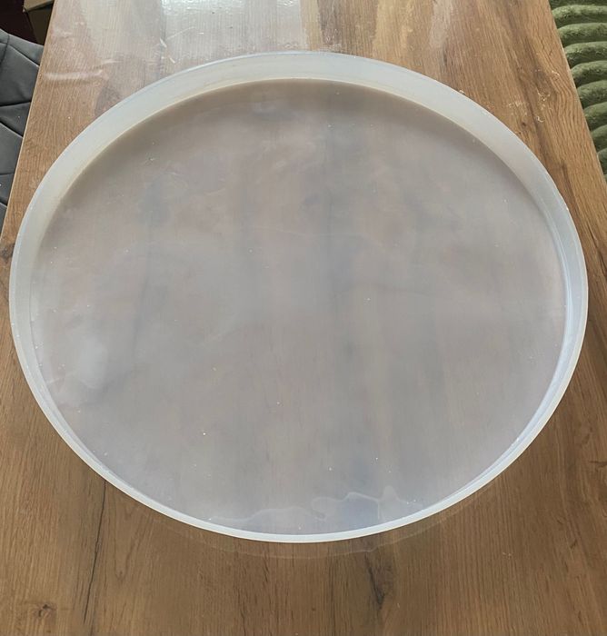 Силіконовий молд для виготовлення столів з епоксидної смоли.