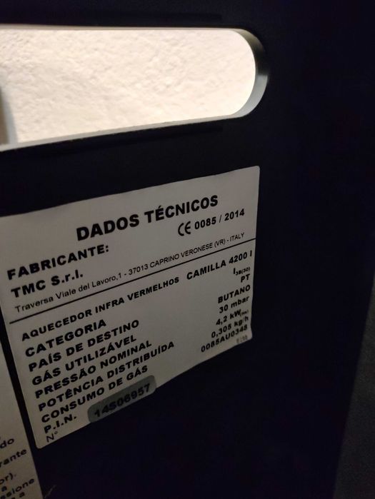Aquecedores a gás, incl 2 botijas por aparelho