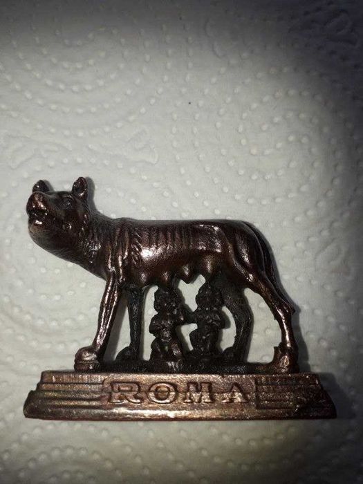 Wilczyce Kapitolińska karmiące Miniatura z brązu