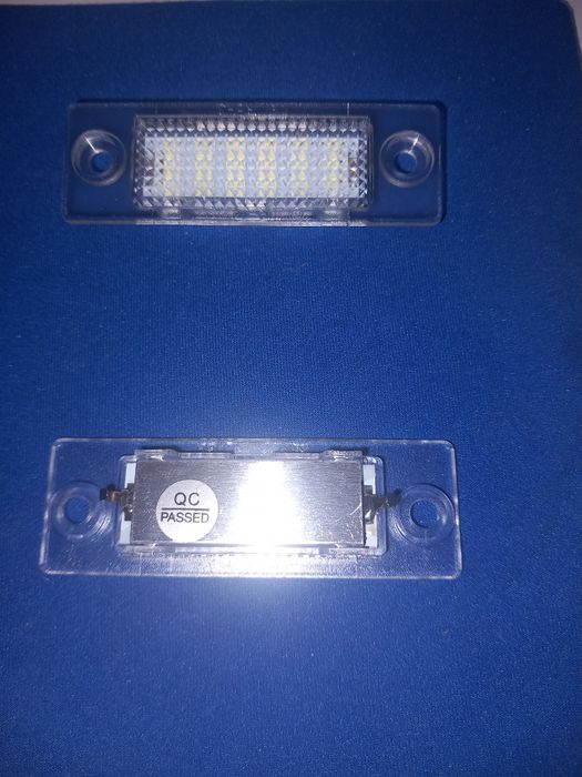2 farolins matricula led branca novos
