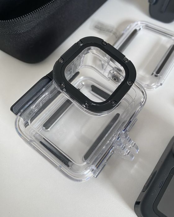 GoPro HERO11 c/ acessórios (utilizada apenas numa viagem)