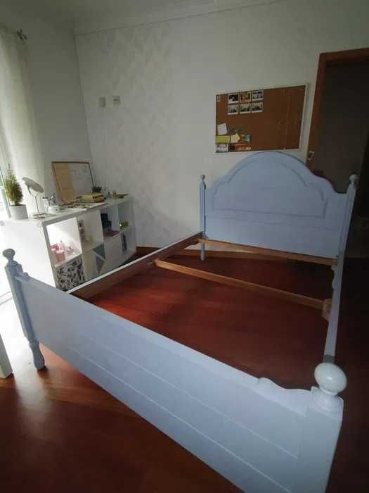Cama (estrutura) sem estrado