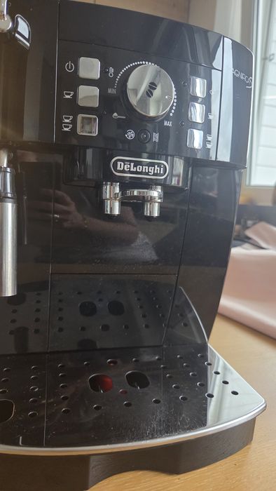 Ekspres automatyczny Delonghi Magnifica S gwarancja