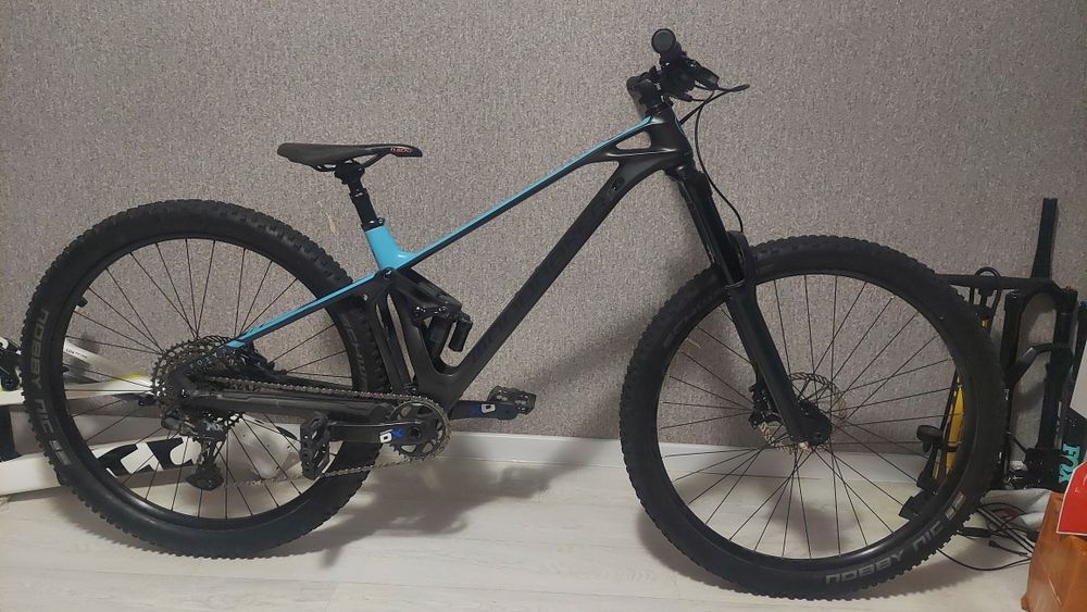 Mondraker Foxy Carbon R 2023 29 Enduro карбоновый двухподвес велосипед
