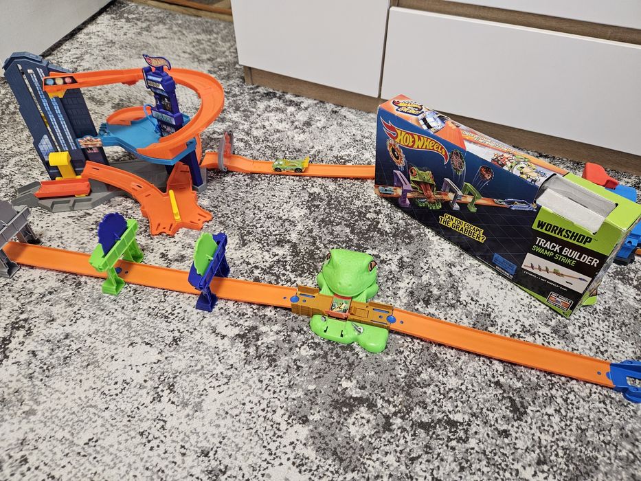 Хот Вілс Hot wheels