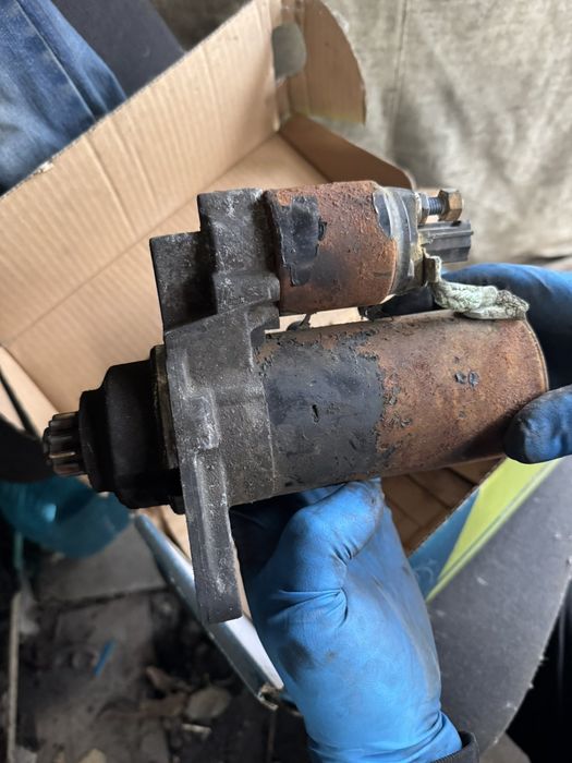 Стартер Volkswagen 2.0 tdi