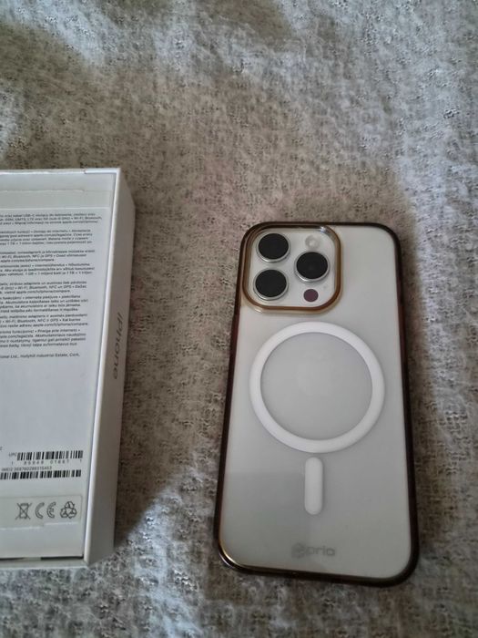iPhone 15 Pro telefon