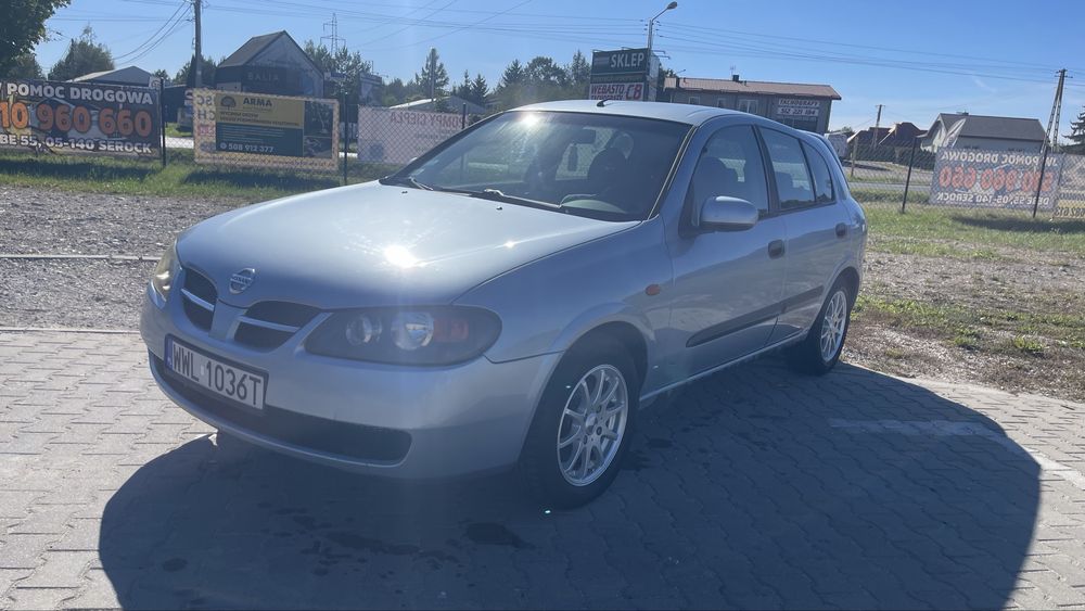 Nissan Almera