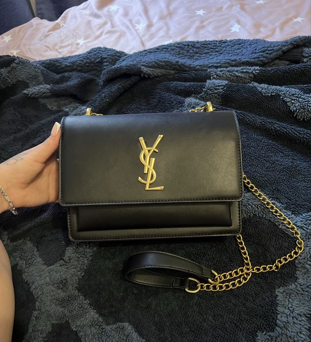 Сумка Saint Laurent чорна, в ідеальному стані