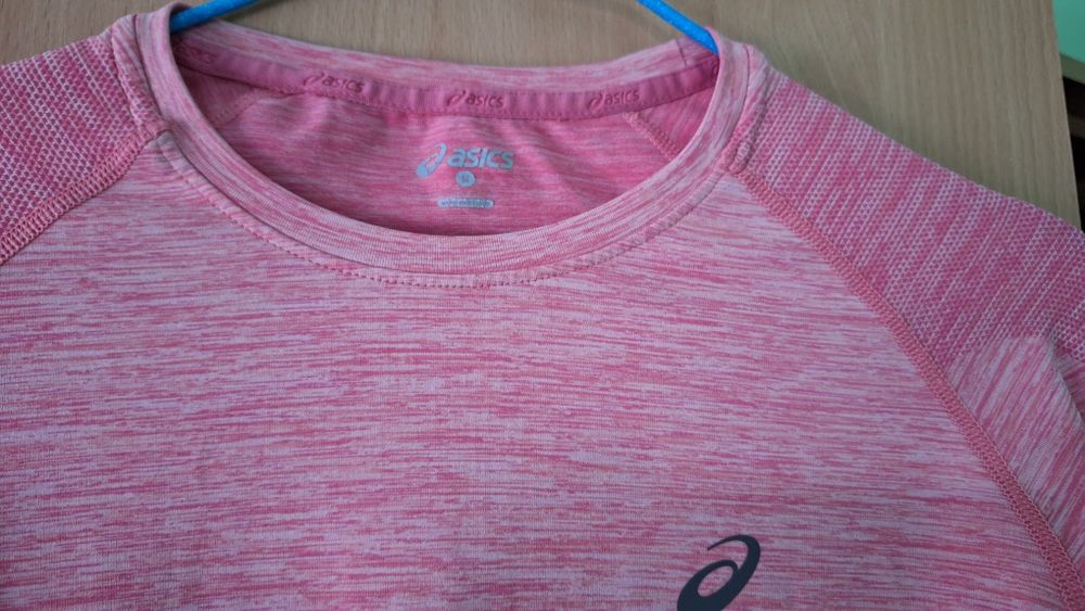 Жіноча спортивна кофта — лонгслів Asics SEAMLESS LS TOP