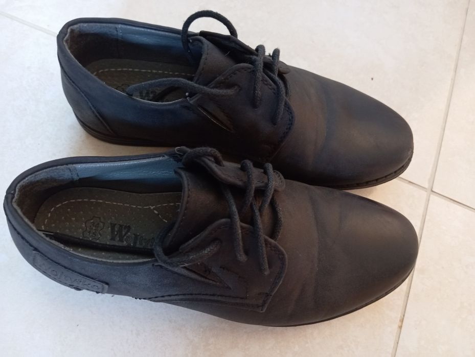 Eleganckie półbuty wizytowe, buty komunijne - WOJTYŁKO czarne 34