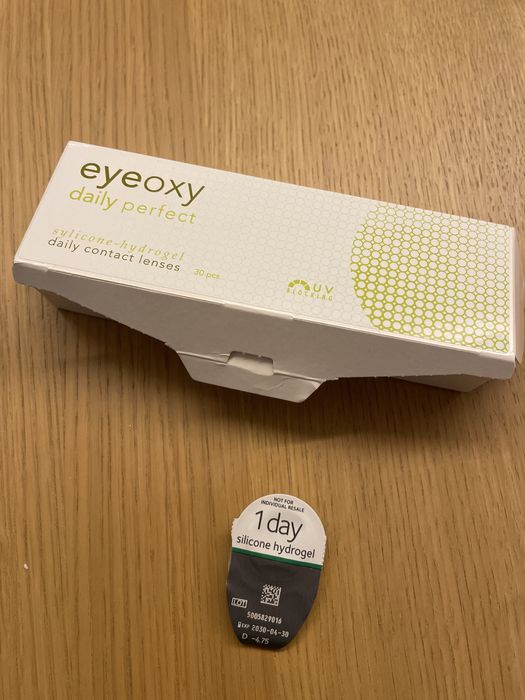 Soczewki eyeoxy jedniodniowe -4.75 dioptri 13szt