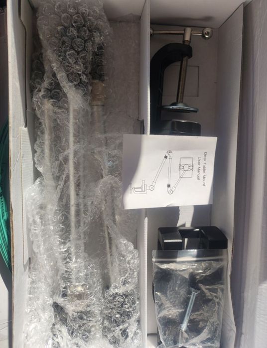 Suporte articulado para tablet ou telemóvel