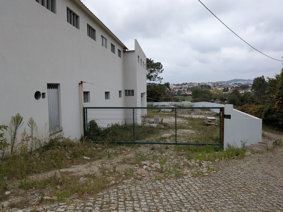 Vendo armazém com bons acessos